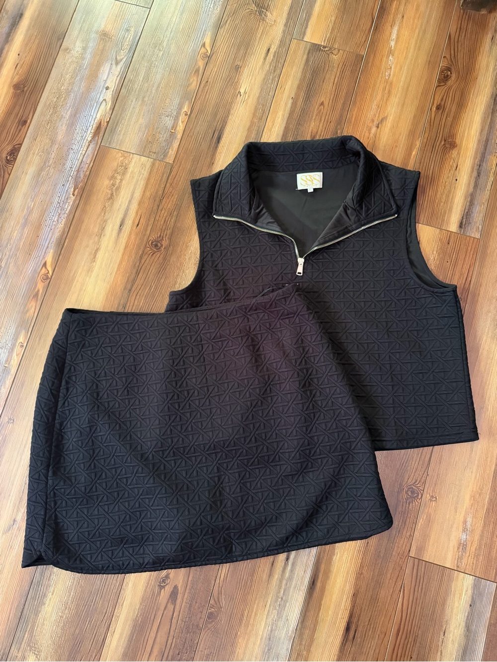 Sleeveless Quilted Two-Piece Skirt Set in Black